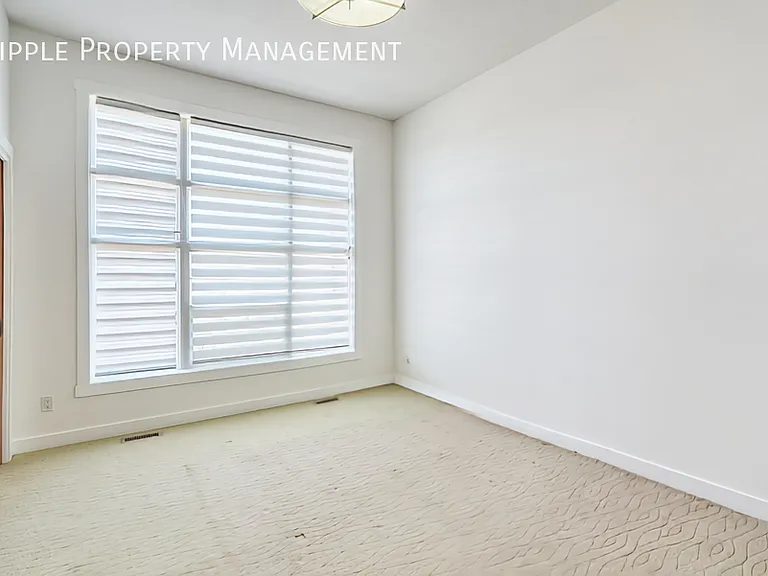 1530 Bayside Ave SW #303 — Photo 6