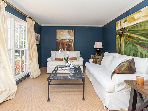 4th image of 513 Wacker Ln N