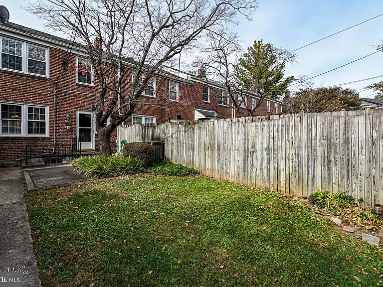 127 Stanmore Rd — Photo 34