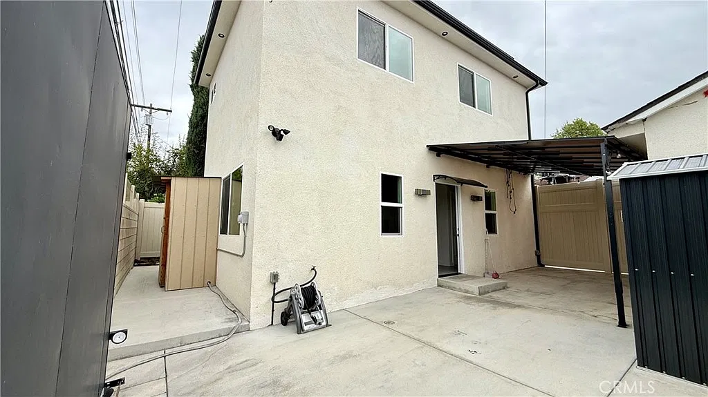 2 bed, 1100 sqft, $3,300 — Photo 1