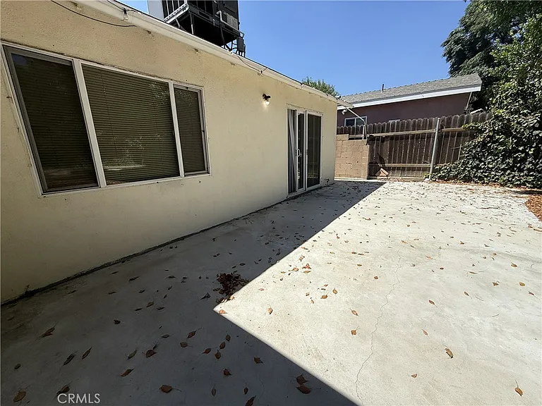 7322 Lindley Ave — Photo 18