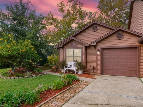 3071 Falconer Dr, Jacksonville, FL 32223
