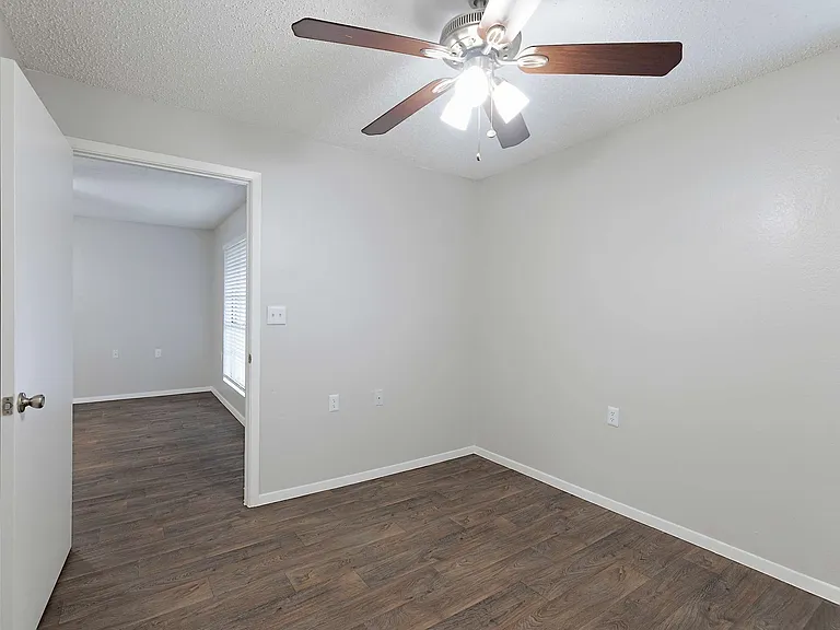 Woodhollow Apartment Homes — Photo 36