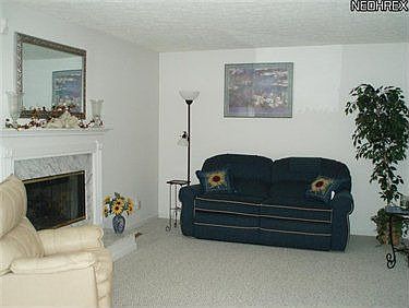 5th image of 14327 Thatchers Ln #68