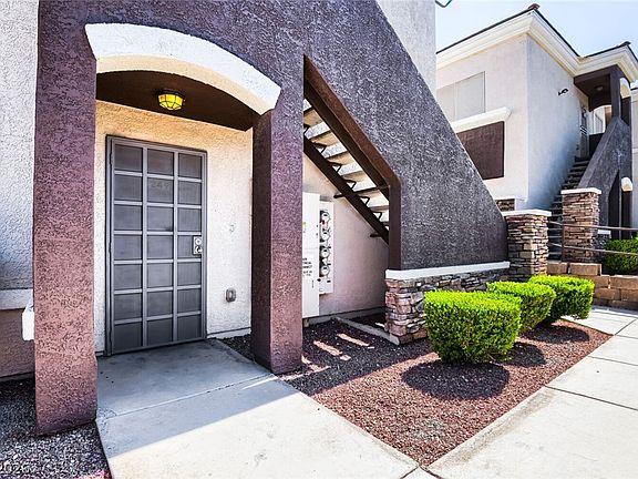 3rd image of 9303 Gilcrease Ave Unit 1249