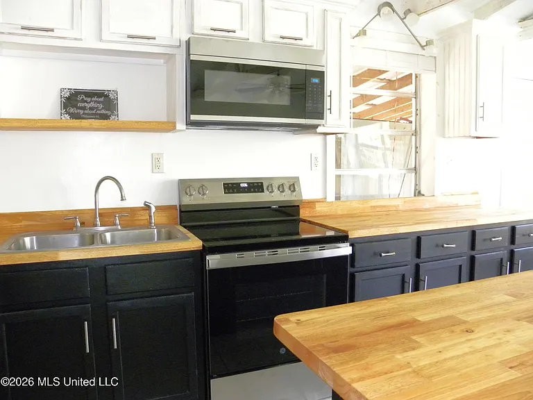 11447 Summer Lane Rd — Photo 9