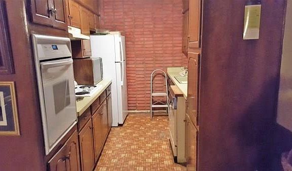 3rd image of 2612 Glen Garden Ave