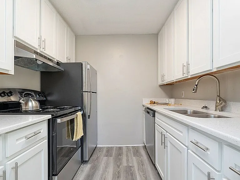 Diamond Kitchen