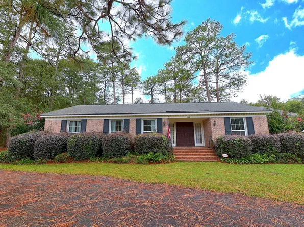 101 Tall Pines Dr, Thomasville, GA 31792