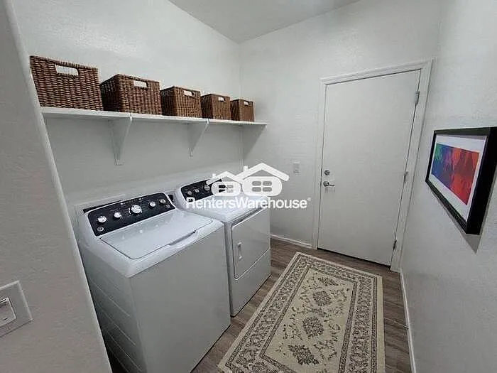 17176 W Corrine Dr — Photo 5