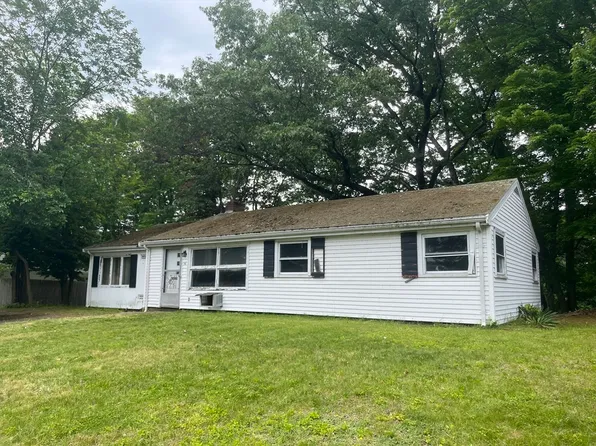 36 Simpson Dr, Framingham, MA 01701