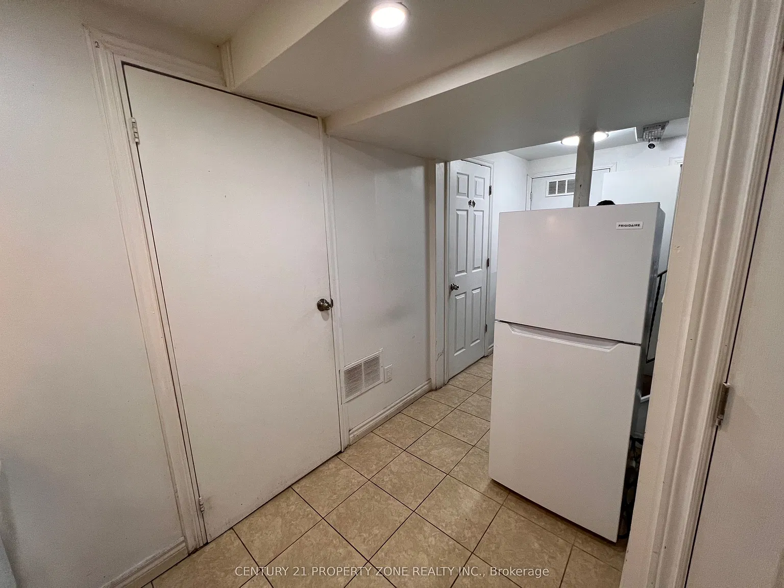 2 bed, $1,550 — Photo 3