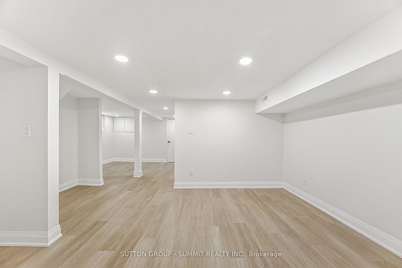 Toronto House for rent - 3 Bedrooms — photo 25