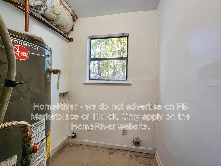 5482 Martins Crossing Rd — Photo 7