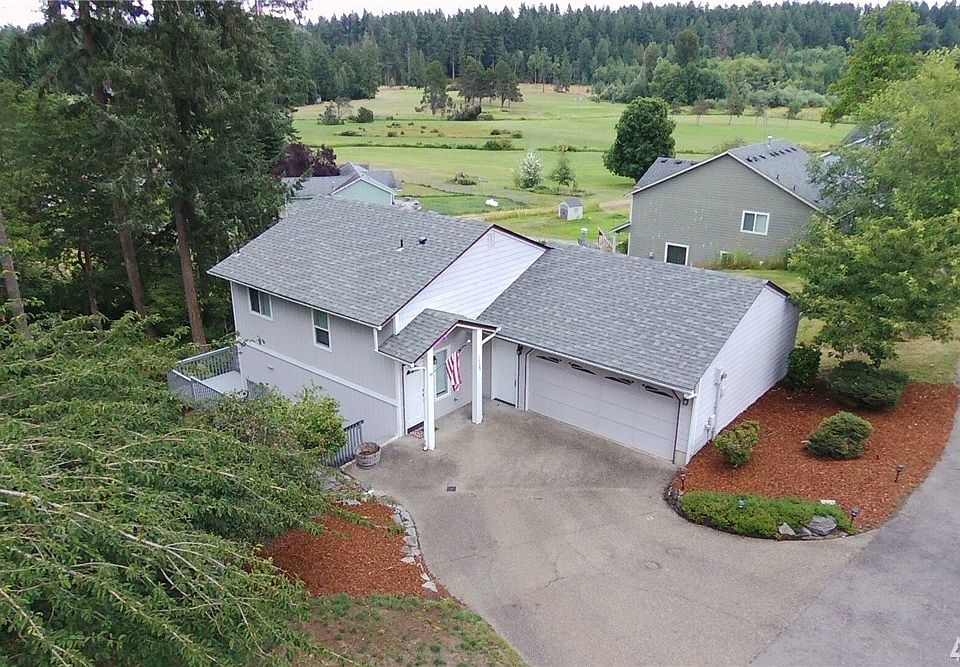 1st image of 12120 Fairway Dr SW