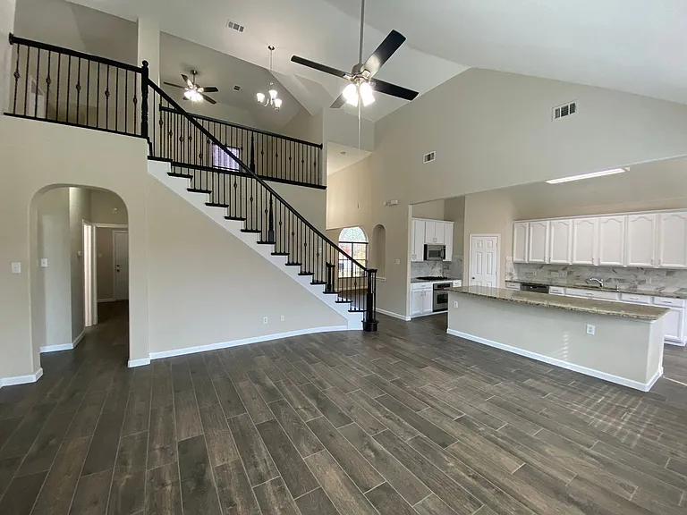 5668 Imperial Meadow Dr — Photo 12