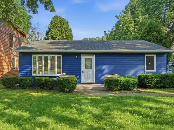 2804 Russett Rd, McHenry, IL 60050