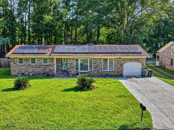 109 Six Iron Ln, Summerville, SC 29483
