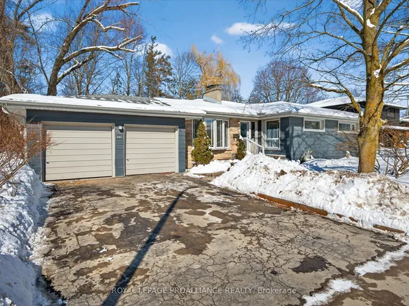 960 Weller St N, Peterborough, ON K9J 4Y2