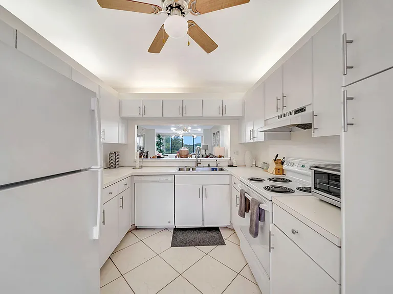 9485 N Belfort Cir #308 — Photo 14