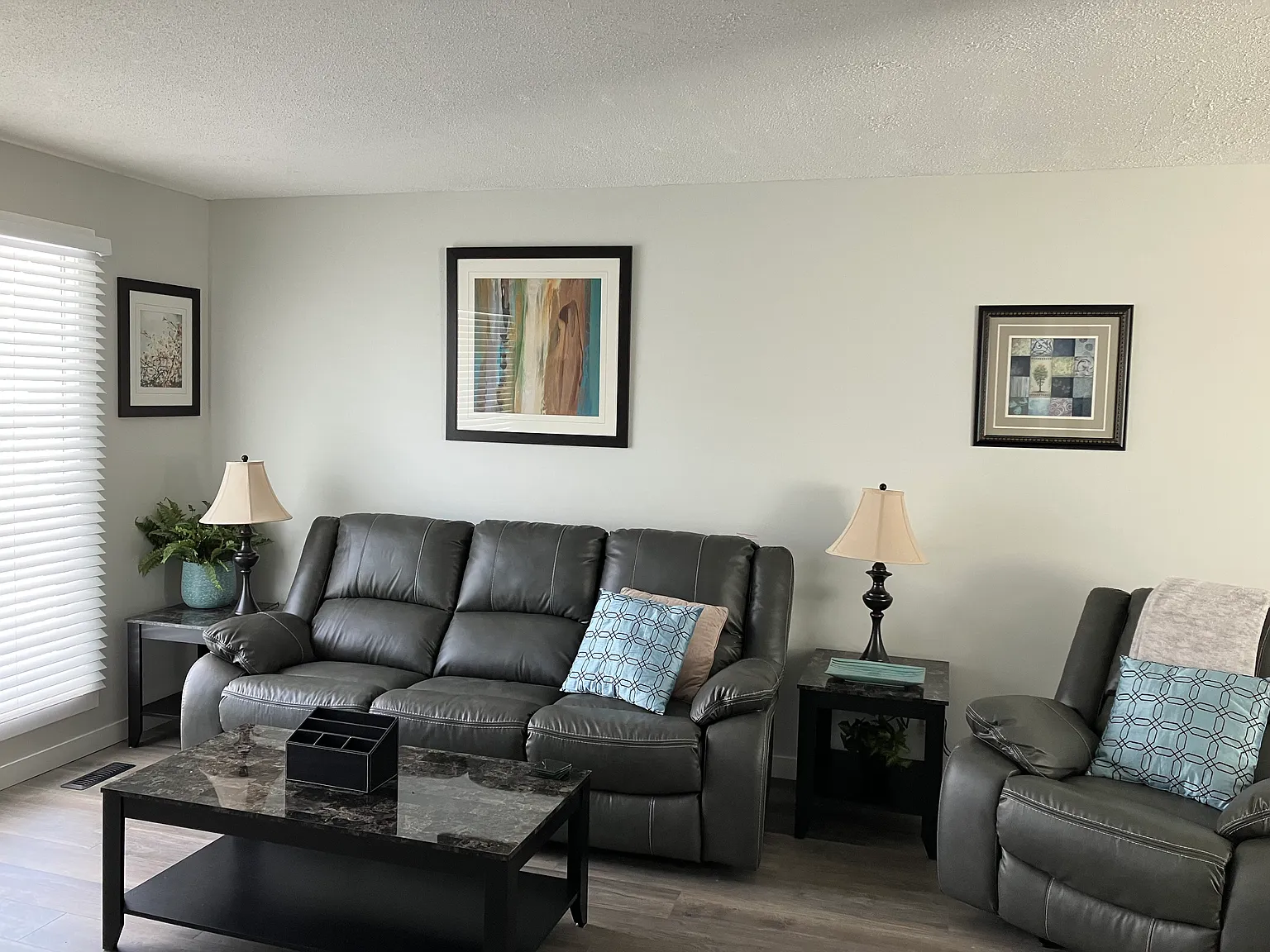 5 bed, 2.5 bath, 1160 sqft, $4,495 — Photo 4