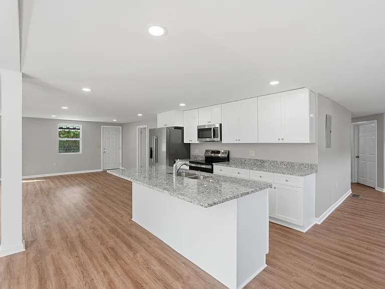 7134 Williams Rd — Photo 7