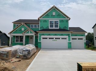 7882 Woodhurst Dr NE, Rockford, MI 49341