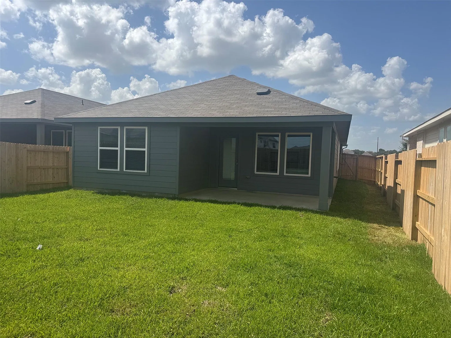 4 bed, 2.0 bath, $1,900 — Photo 4
