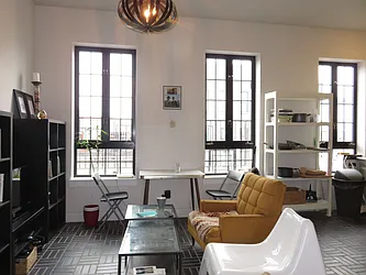 Rented by Rennit Inc.