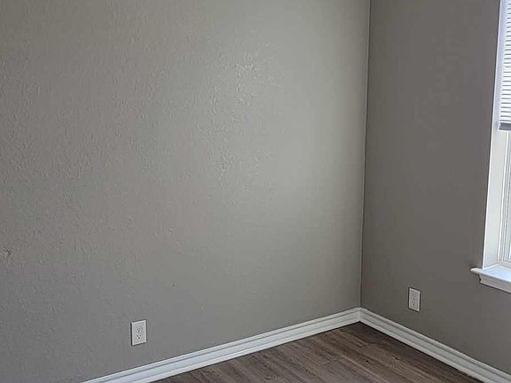 4th image of 1051 Ruiz St #101