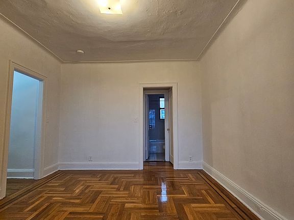5th image of 25-28 42nd St #4A