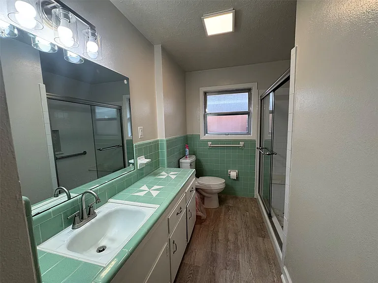 2611 Prairie Ave — Photo 20
