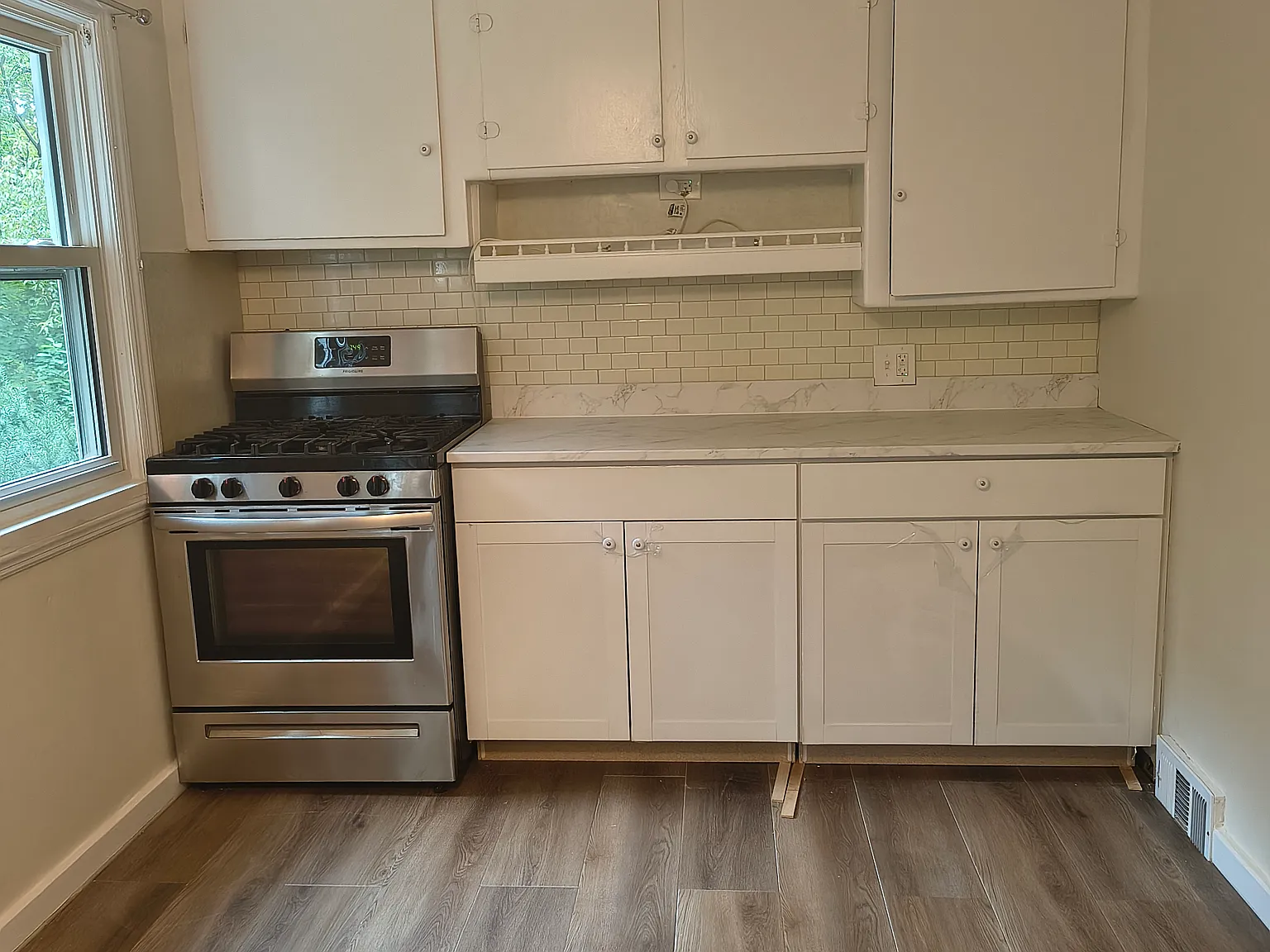 248 Fisher Pl — Photo 4