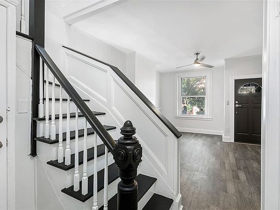 3rd image of 185 Belmont Ave