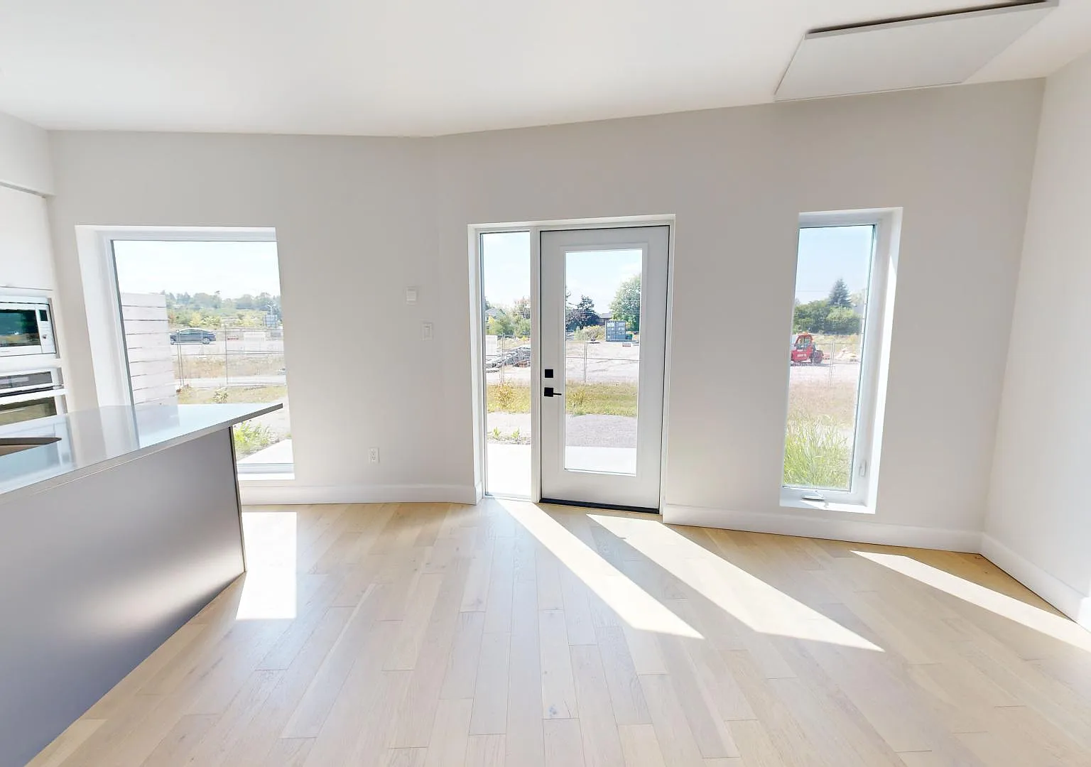 2082 Lumen Drive London — Photo 1