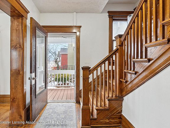 5th image of 621 Seymour Ave