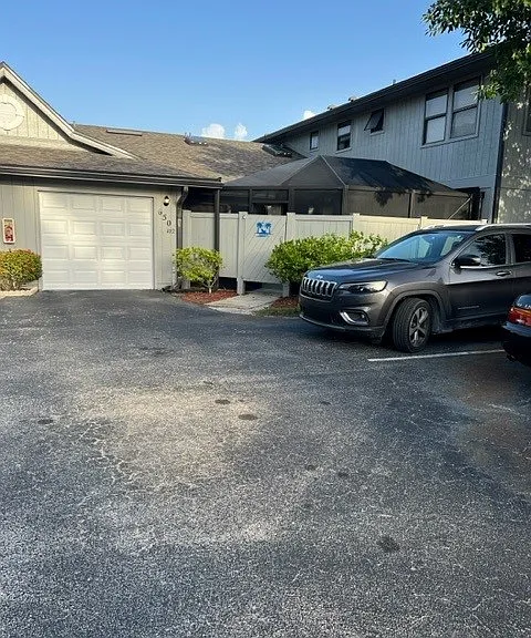 650 N Centre Ct SW #102 — Photo 19