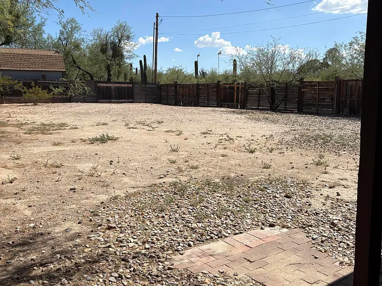 5068 E Fort Lowell Rd — Photo 10