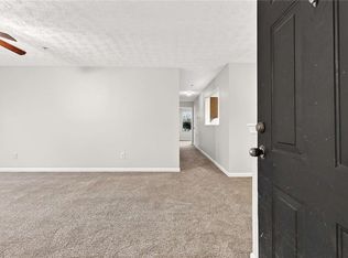 2104 Fairington Club Dr, Lithonia, GA 30038