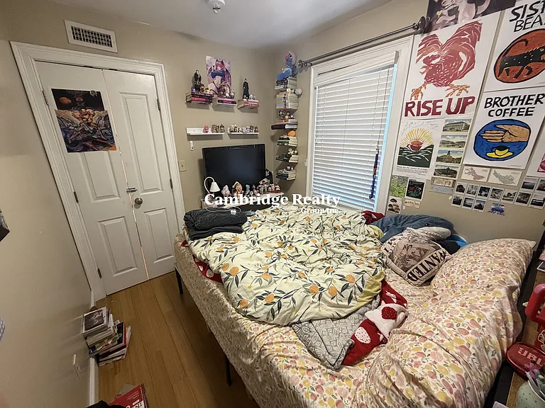 325 Elm St #2 — Photo 11
