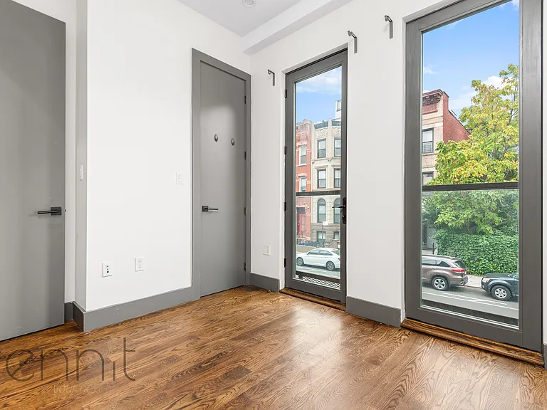 272 Throop Ave #3R — Photo 8