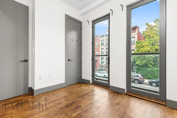 Rented by Rennit Inc. | media 9