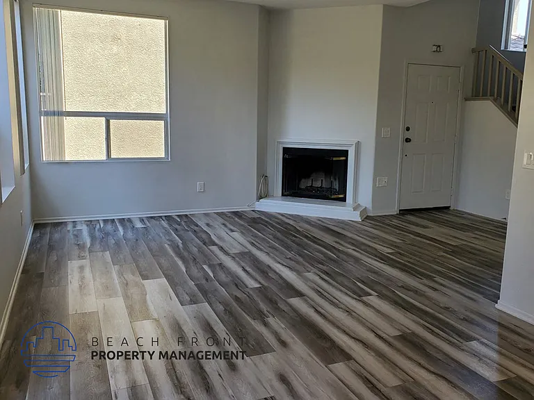 24435 Sunray — Photo 7