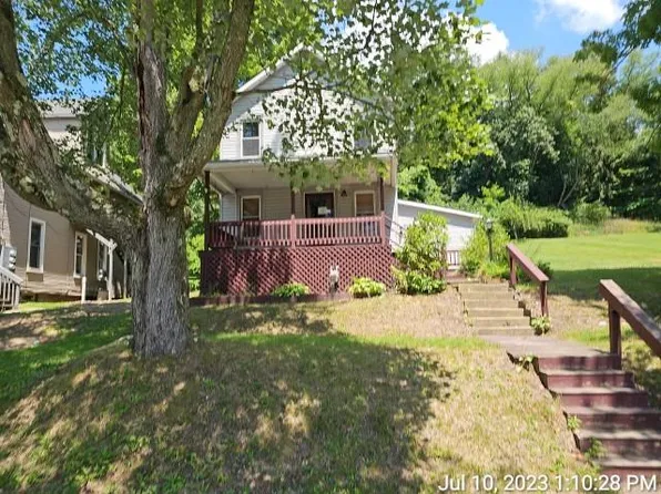 808 Chestnut St, Emlenton, PA 16373