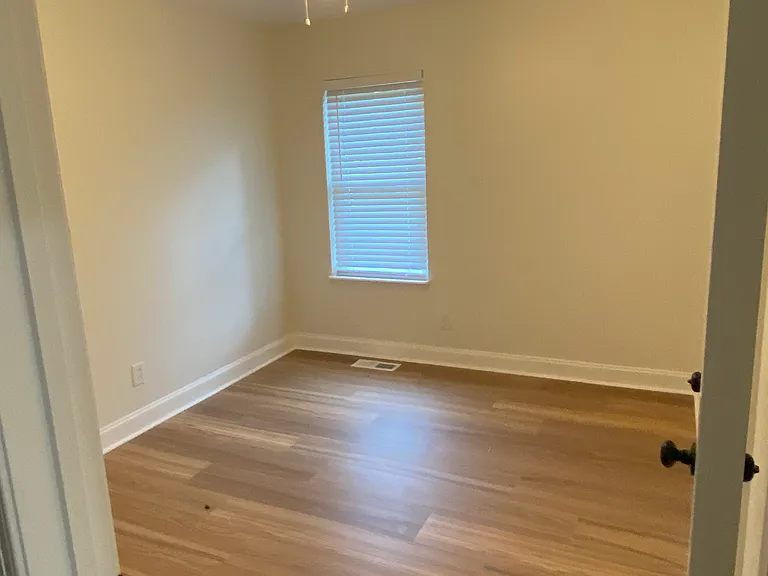9233 Shadowood Ln — Photo 4