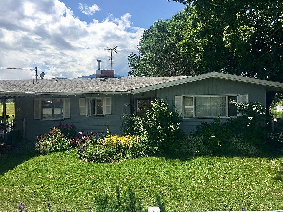 Beautiful 3.7 Acres on River