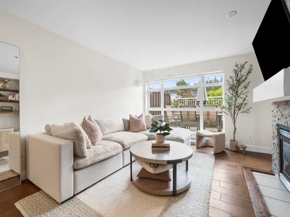 3122 Saint Johns St #229, Pt Moody, BC V3H 5C8