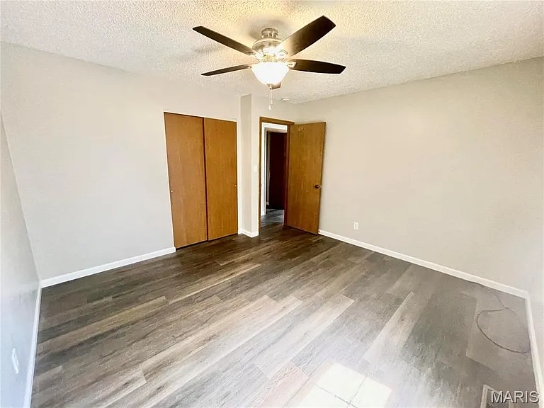 532 S Clinton St — Photo 11