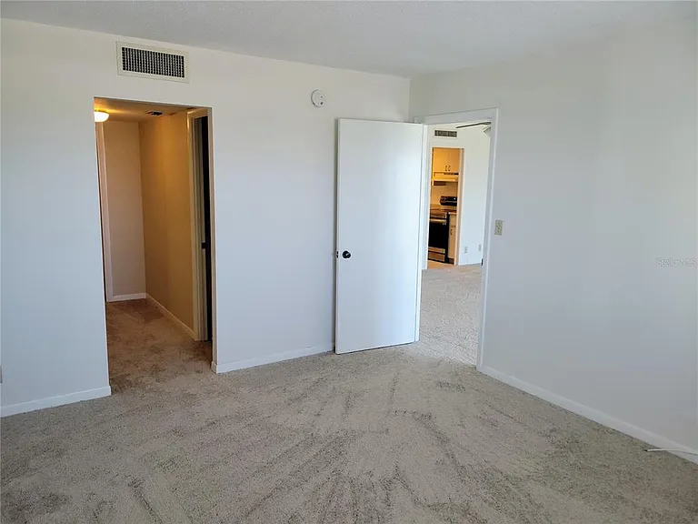 400 64th Ave #1001W — Photo 11