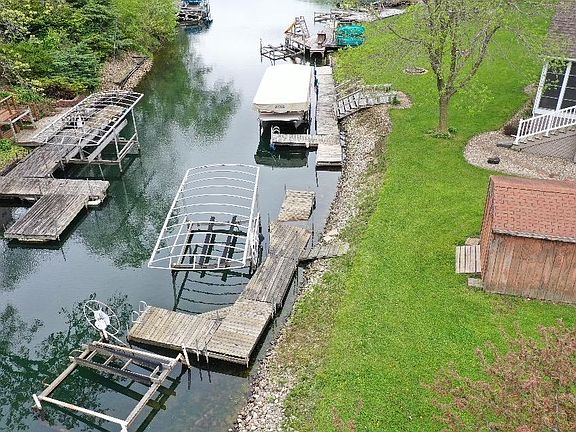 2nd image of 3217 E Lakeshore Dr